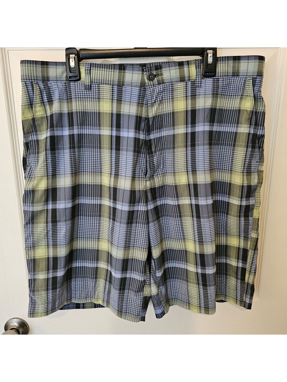 PGA Tour Men Shorts Stretch Waistband Plaid Lt. Green Blue Grey size 38 waist